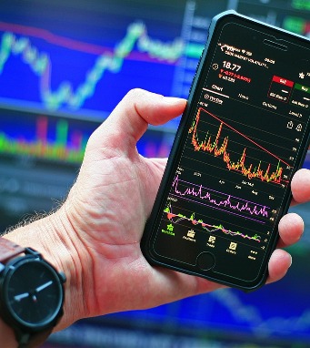 stock-market-6693060_1280_341x382